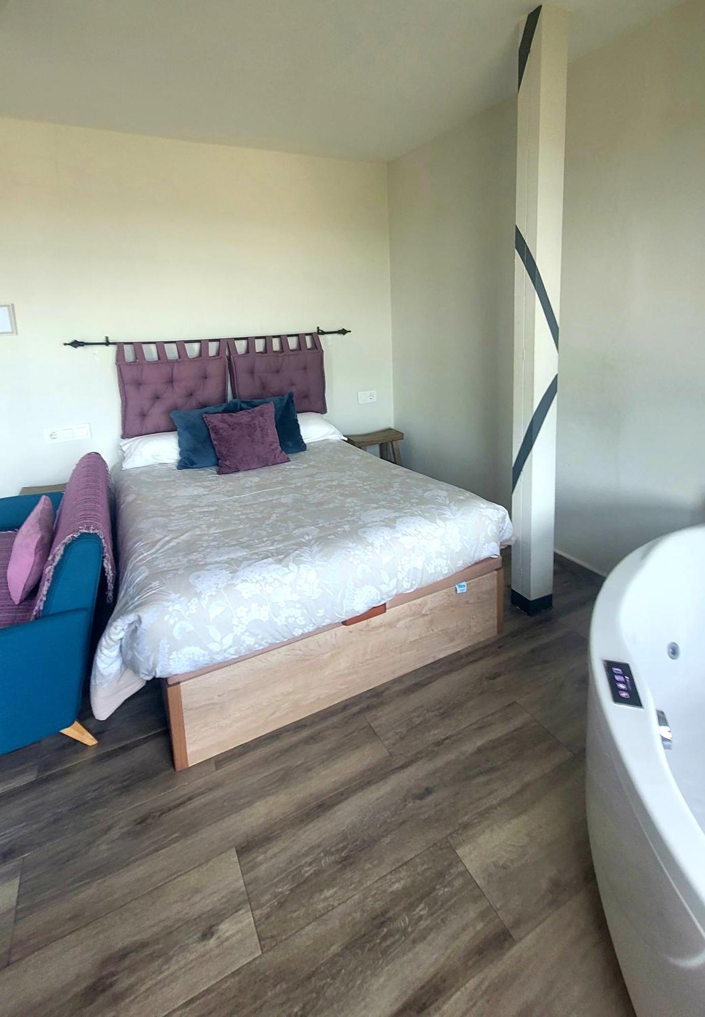 Casas Rurales Maribel - Complejo Moradas Del Cerro 1 - Suites Con Jacuzzi En Alcala Del Jucar Casas del Cerro Δωμάτιο φωτογραφία